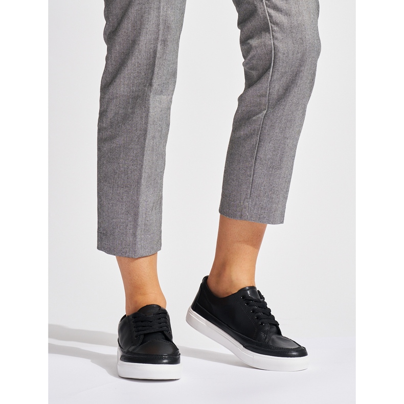 Fekete bőr női tornacipő Sergio Leone-tól 1