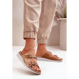 Kényelmes női papucs csatokkal Inblu CN000033 barna 2 Kényelmes női papucs csatokkal Inblu CN000033 barna 2