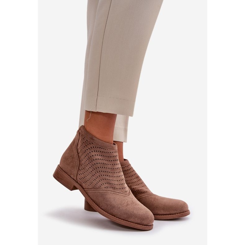 Női áttört csizma lapos sarkon barna S.Barski HY42-076 1