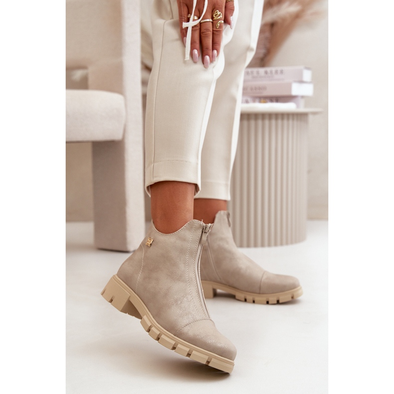 Hőszigetelt női bokacsizma horzsolásokkal, Eco bőr, arany Verietta aranysárga 2