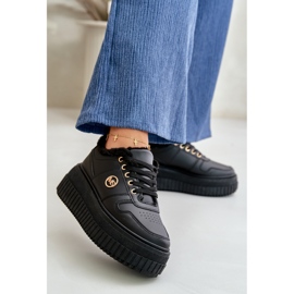 Hőszigetelt női sportcipő vaskos talppal, fekete Verissha 2