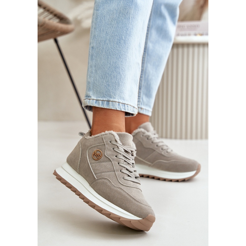 Hőszigetelt bőr sportcipő emelvényen, szürke Adite 2