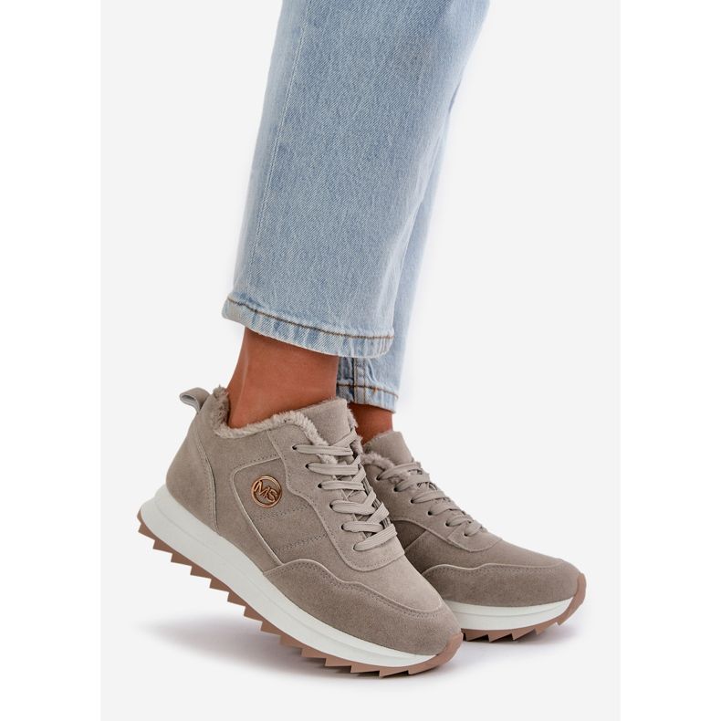 Hőszigetelt bőr sportcipő emelvényen, szürke Adite 1