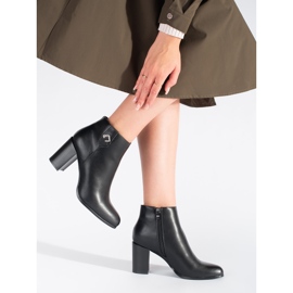 Fekete női bokacsizma Sergio Leone-tól 1