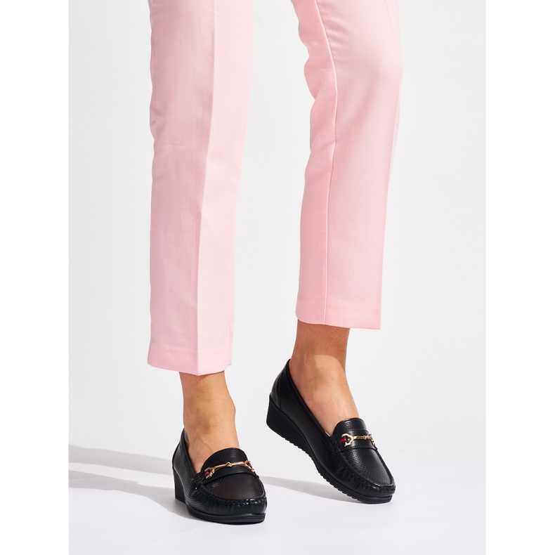 Fekete ék alakú naplopók 1