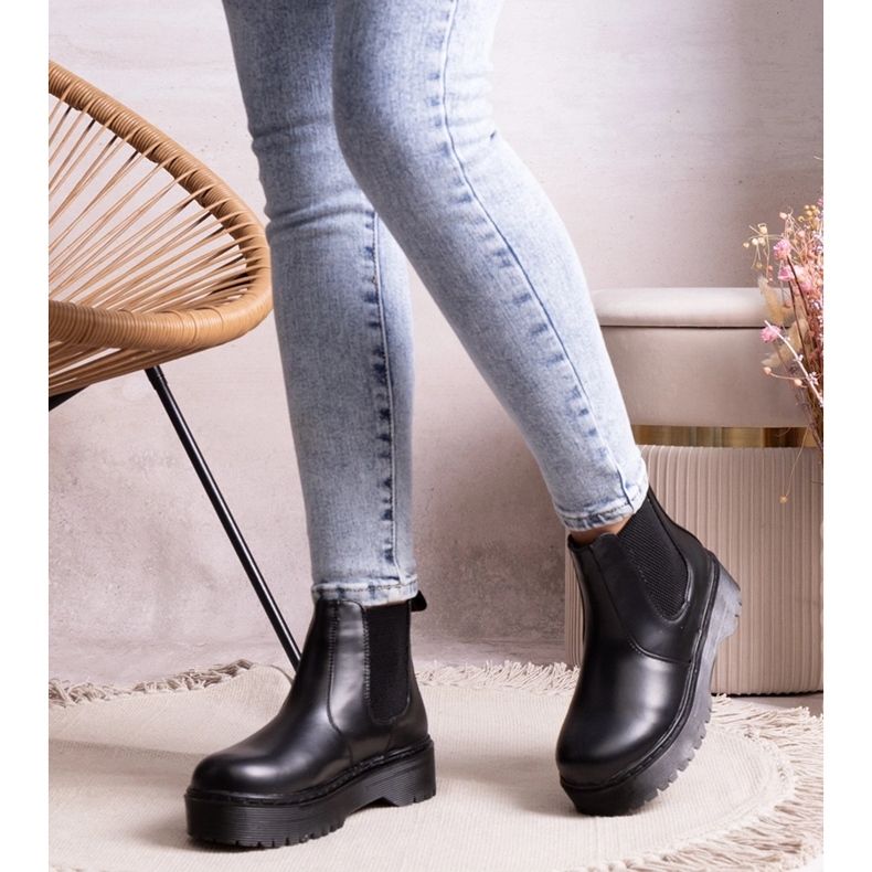 Lessay fekete platformos bokacsizma 1