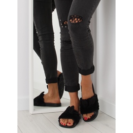 Fekete fekete papucs szőrmével és fülekkel 2