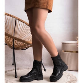 Fekete szigetelt klasszikus Edmund csizma 2 Fekete szigetelt klasszikus Edmund csizma 2