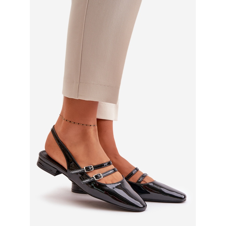 Lakkbőr balettlapok alacsony sarkú pántokkal, fekete Bialettia 1