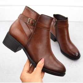 Női hőszigetelt barna magas sarkú csizma Potocki 12280 1