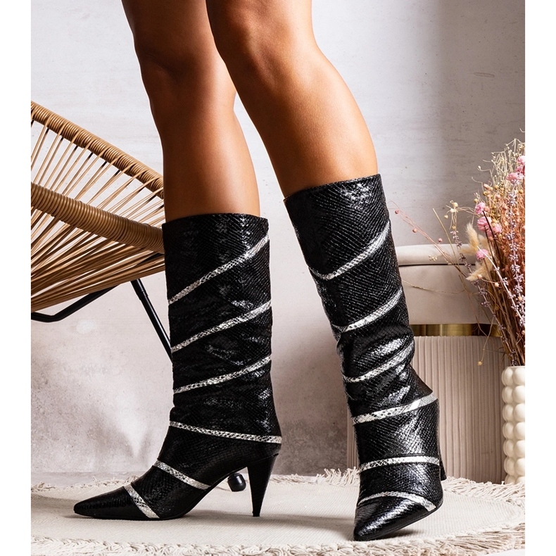 Fekete és ezüst Nevzo hőszigetelt csizma 1 Fekete és ezüst Nevzo hőszigetelt csizma 1