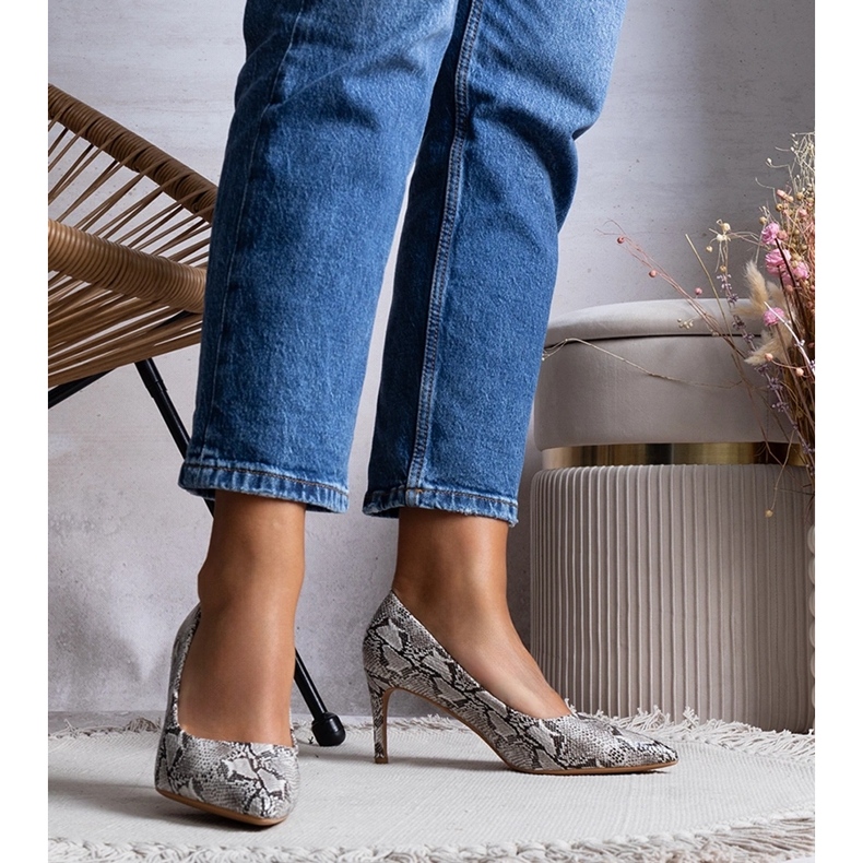 Bézs színű szivattyúk Nickle kígyóbőr mintával 1