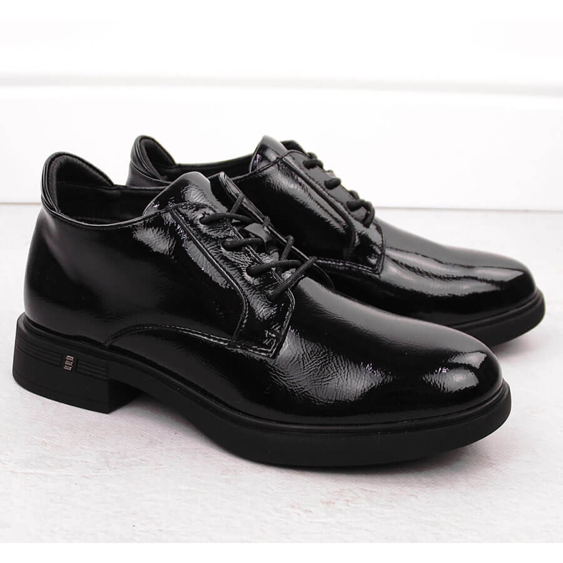 Női fekete lakkbőr bokacsizma Vinceza 58413 2