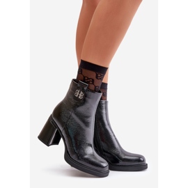 Női kígyócsizma magas sarkú természetes bőrből, fekete Vinceza 66670 1