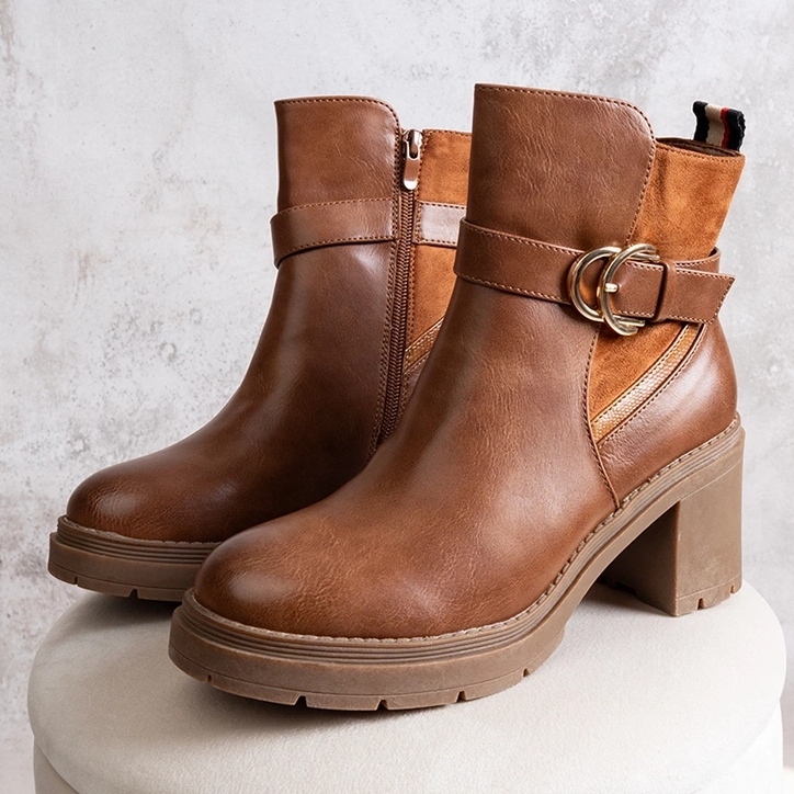 Barna bokacsizma Mirka 1