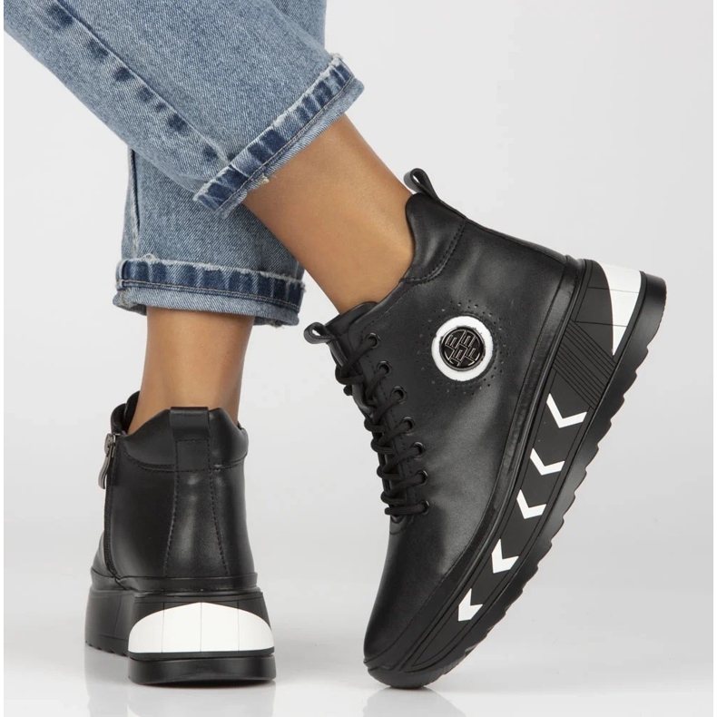 Filippo DBT4214/24 Bk Wh bőr platformcsizma, fekete 1