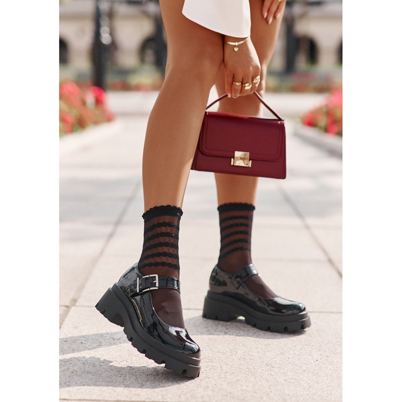 Csatos női lakkcipő, Fekete Plikuria 1