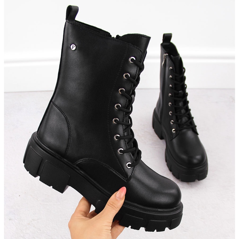 Fekete bőr női munkáscsizma Filippo DBT4759 1