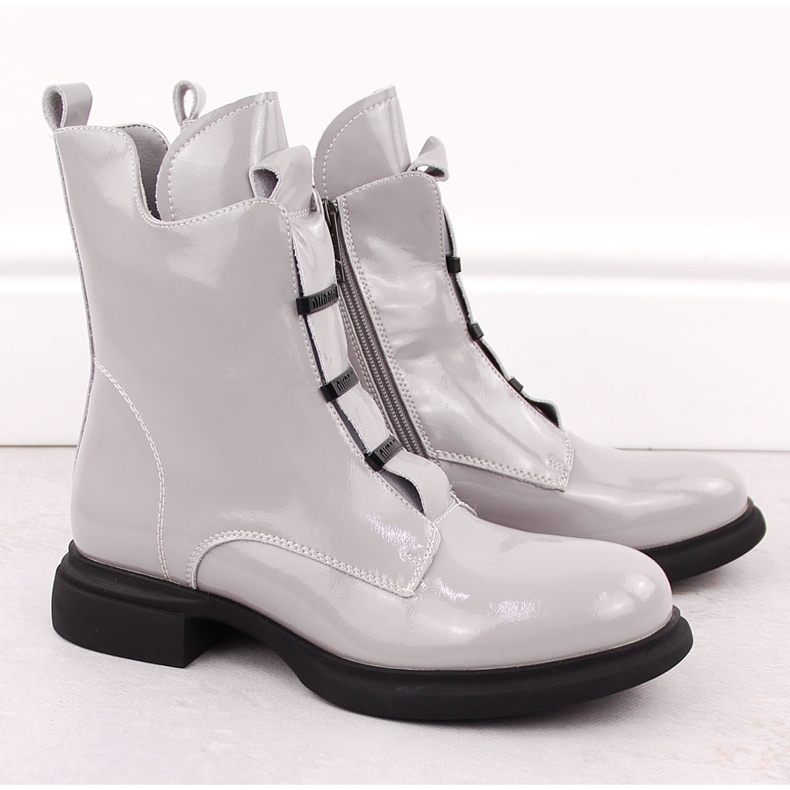 Női lakkbőr bokacsizma, szürke Vinceza 66678 2