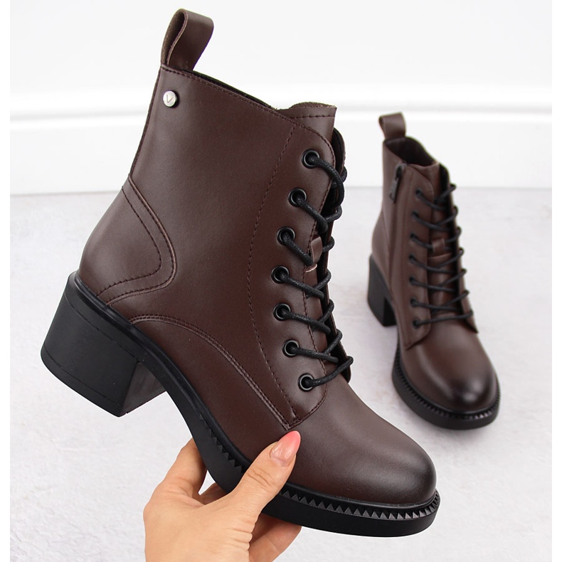 Barna női bőr bokacsizma Vinceza 66722 1