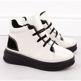 Női lakkbőr szigetelt csizma Ekri Artiker 55C1043 bézs 2 Női lakkbőr szigetelt csizma Ekri Artiker 55C1043 bézs 2