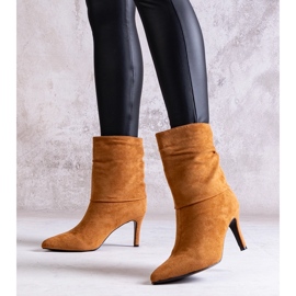 Barna Bileis magas sarkú bokacsizma bézs 1