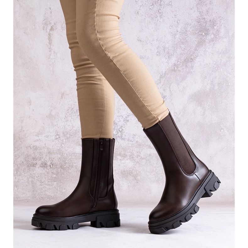 Barna magas bokacsizma Manera öko bőrből 1