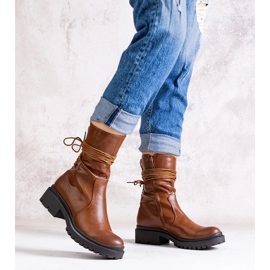 Barna bokacsizma Sahera öko bőrből 1