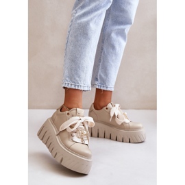 Női tornacipő masszív talpon, arany díszítéssel, CheBello 4530 bézs 2