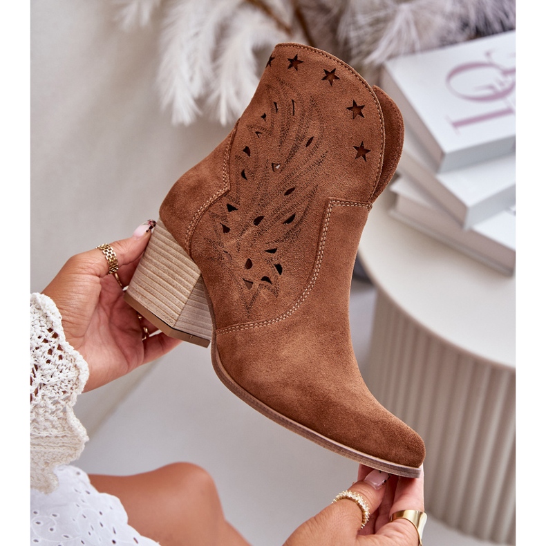 Áttört velúr Cowboy csizma magas sarkú Lewski 3613 barna 2