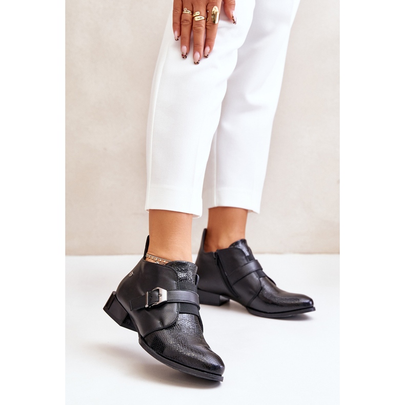 Bőr alacsony csizma cipzárral Maciejka 06692-01 Fekete 2