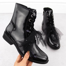 Fekete lakkbőr bokacsizma masnival, S.Barskitól 1