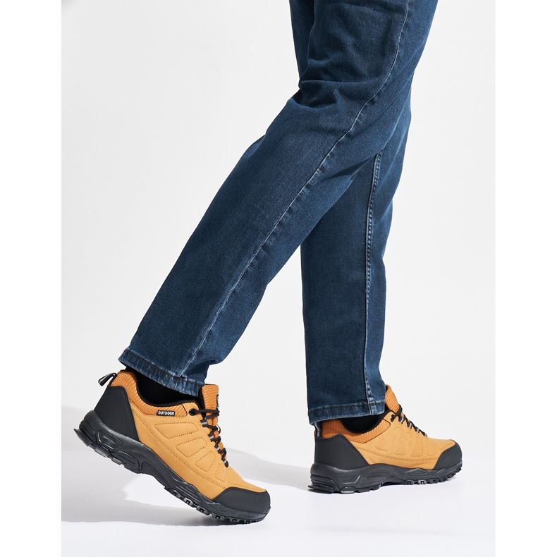 Fekete férfi trekking cipő Dk 2