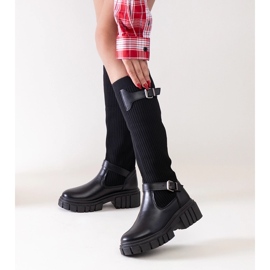 Miste fekete bebújós csizma elasztikus felsőrésszel 2