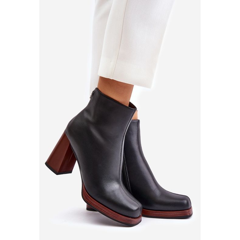 S.Barski Női bőrcsizma, magas sarkú, szigetelt D&amp;A JC42-37 fekete 1