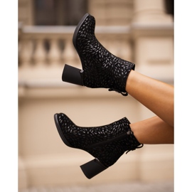 S.Barski Velúr bokacsizma dekoratív dombornyomással D&amp;A CR42-192 fekete 1