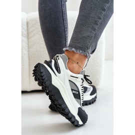 Női bőr tornacipők a Big Star platformon OO274A220 HI-POLY System fehér és fekete 2