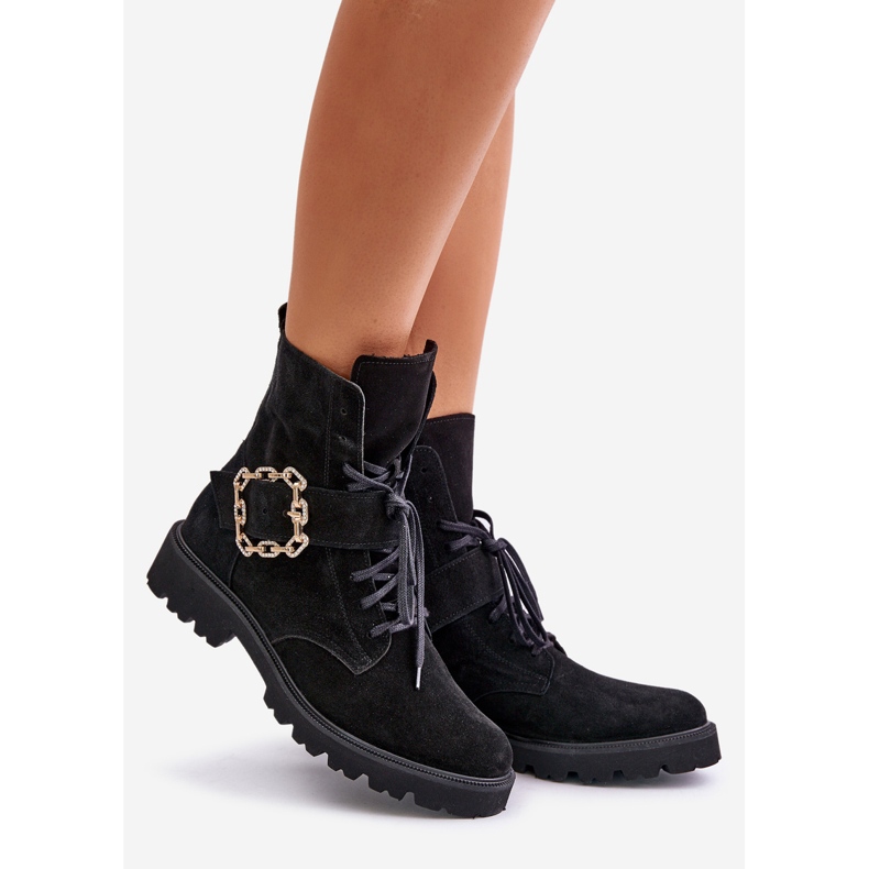 Zazoo 2951 velúr bokacsizma dekoratív csattal, fekete 1