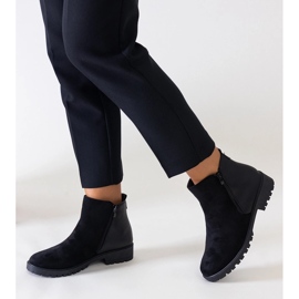 Fekete platformos bokacsizma Kirla öko-velúrból 1