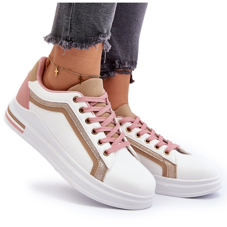 A női sport bézs csillogással búcsúzik fehér 9