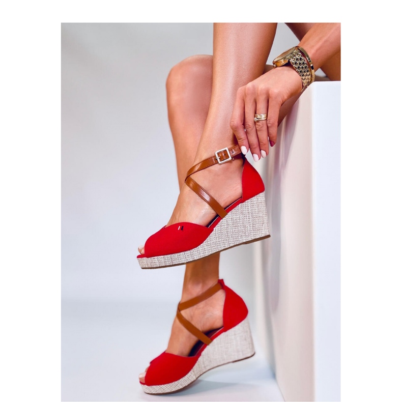 Berna Red nyitott ékszandál - Inello piros 1 Berna Red nyitott ékszandál - Inello piros 1