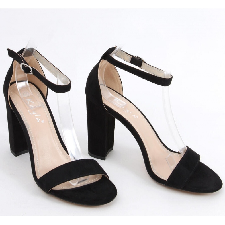 Fekete magas sarkú szandál 1