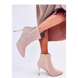 Magas sarkú bokacsizma pezsgő kristályokkal rózsaszín 1