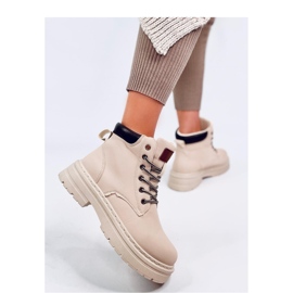Bézs színű női facsizma 1 Bézs színű női facsizma 1