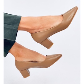 Khaki alacsony sarkú pumpák barna 1