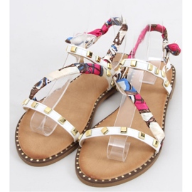 Női fehér lapos szandál 1