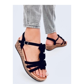 Fisken Fekete virágos ékszandál - Inello 1