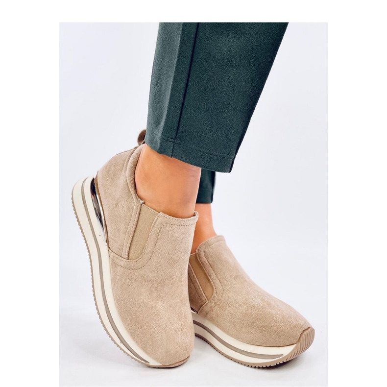 Boult Beige rejtett ékcipő - Inello bézs 1