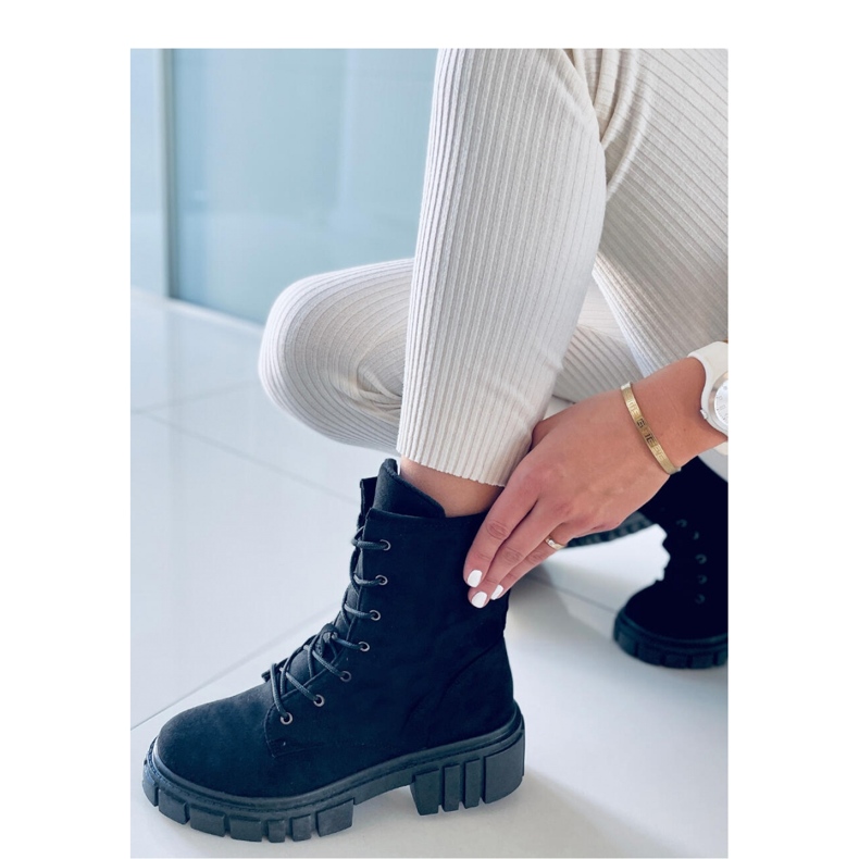 Kelis Fekete fűzős bokacsizma - Inello 2