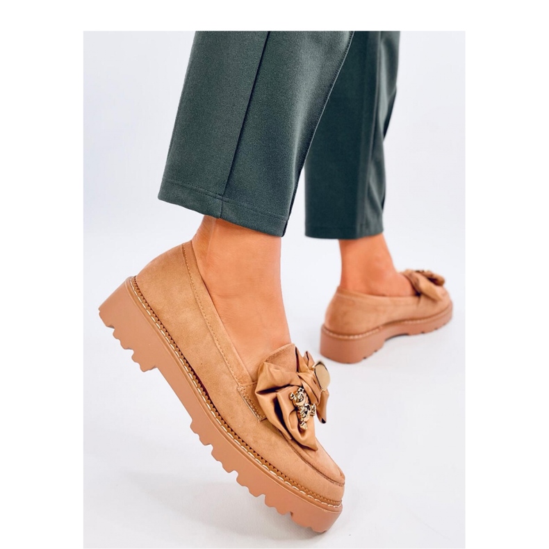 Pennsy Camel mokaszinok dekoratív mackóval - Inello barna 1